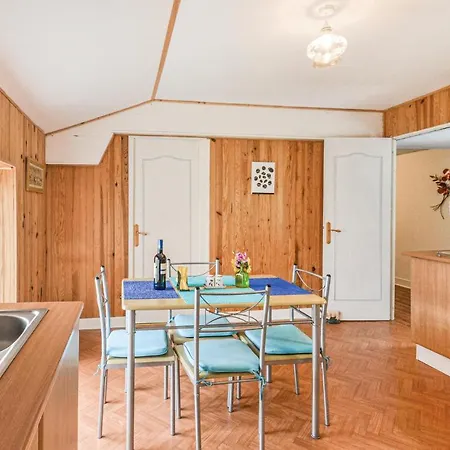 Stunning In Apartment La Coquille